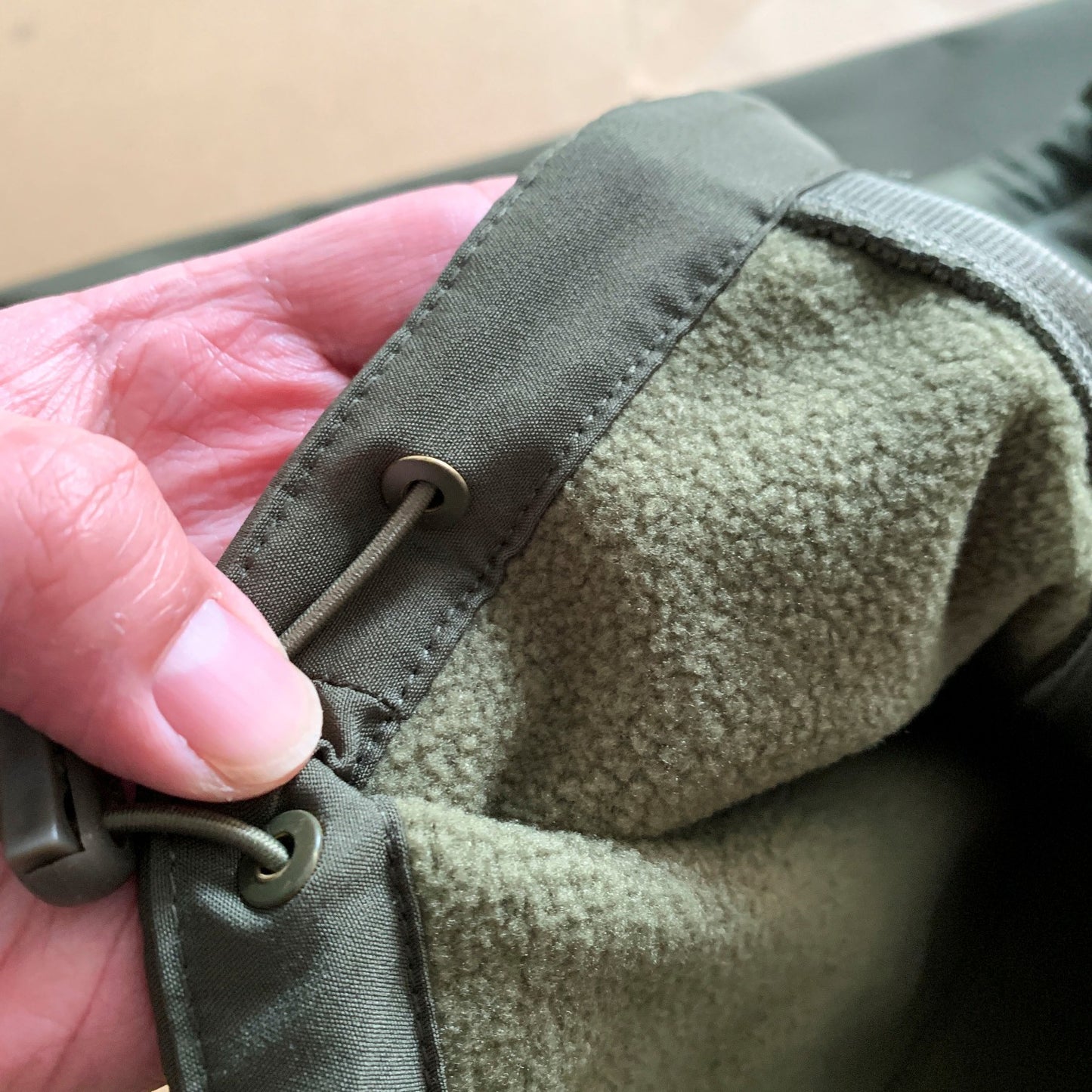 outdoor Outdoor Soft Shell Plus Fleece Windproof and Water-resistant Hooded Jacket