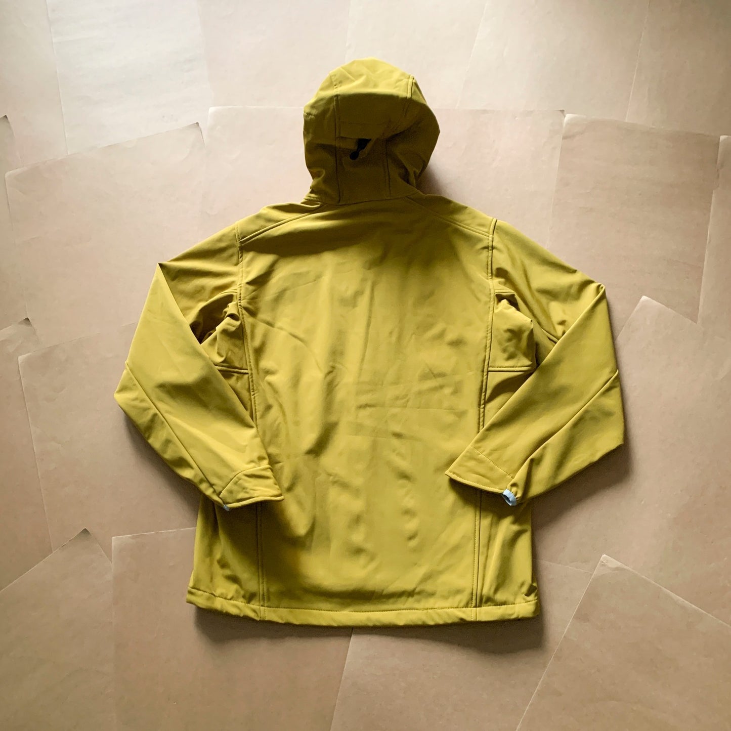 outdoor Fleece Jacket Outdoor Soft Shell Velvet Windproof and Water-repellent Hooded Jacket