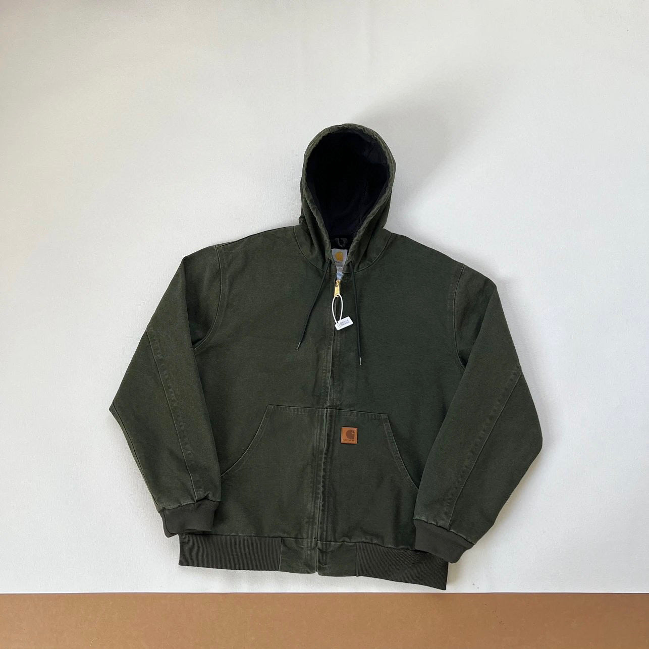 Carhartt J25 Heavyweight Washed J130 Hooded Jacket, American Vintage Distressed Style