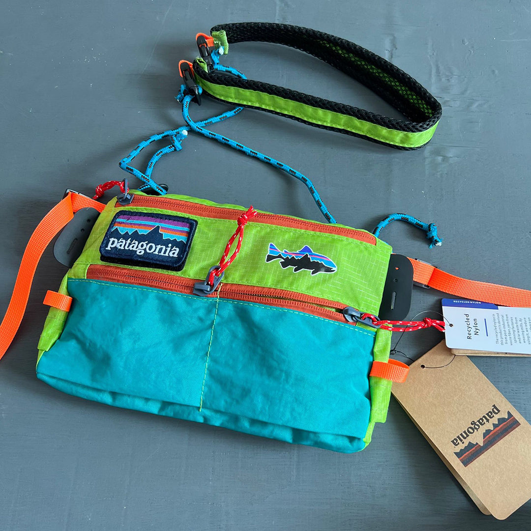 Terravia Mini Hip Pack 1L Lightweight 1-liter Hip Pack Black Color