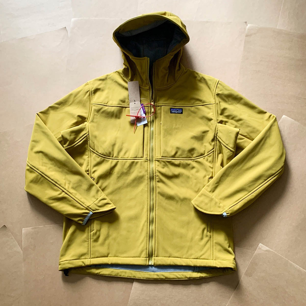 outdoor Fleece Jacket Outdoor Soft Shell Velvet Windproof and Water-repellent Hooded Jacket