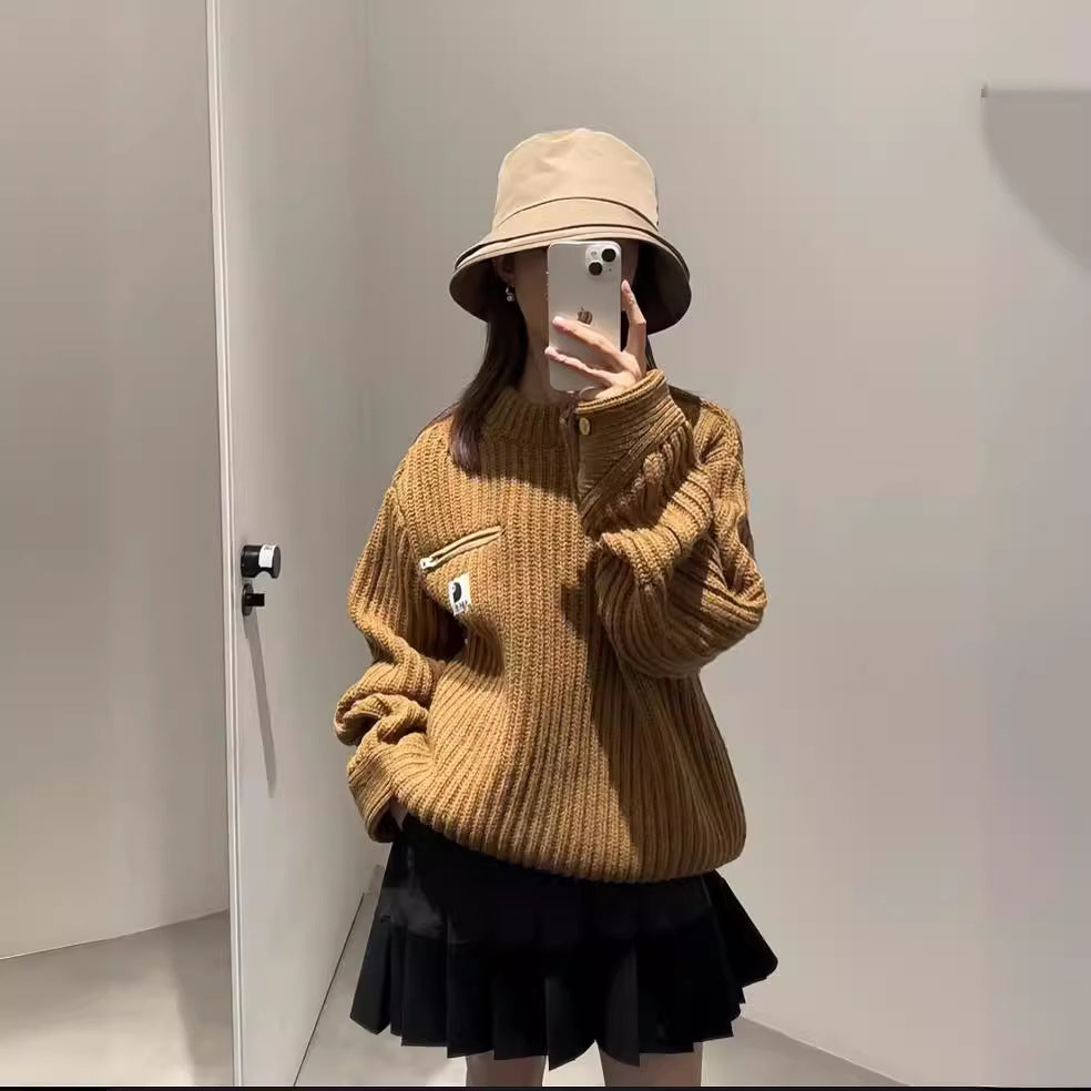 Carhartt Collaboration with SAC@i: Heavyweight Crew Neck Knit Sweater