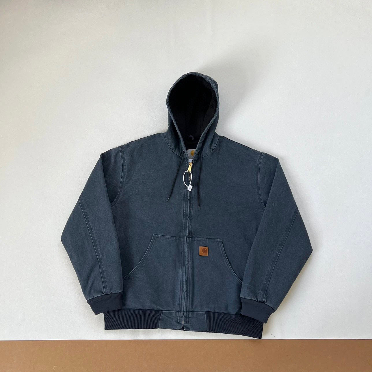 Carhartt J25 Heavyweight Washed J130 Hooded Jacket, American Vintage Distressed Style